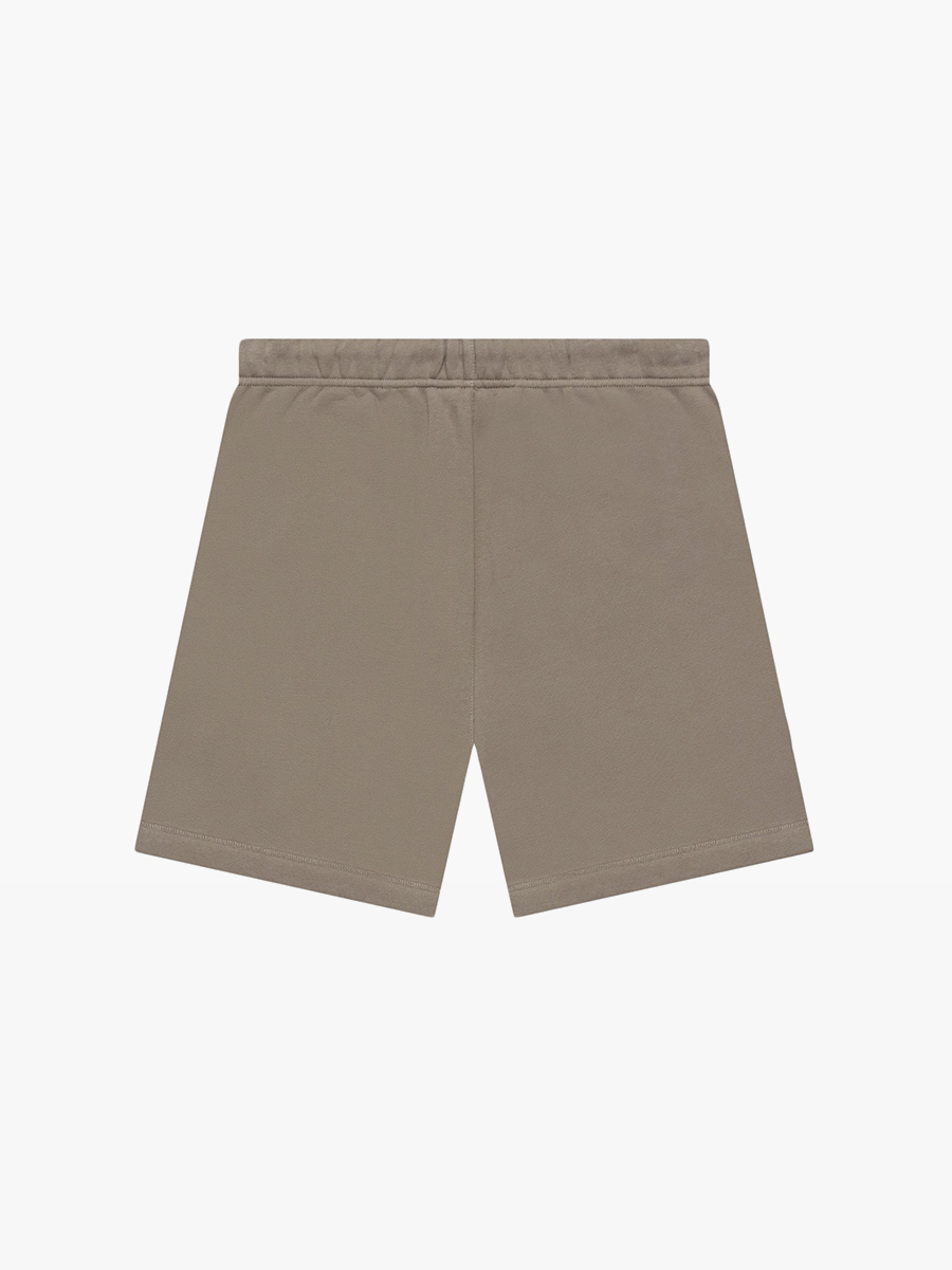 essentials 2022 core collection short desert taupe