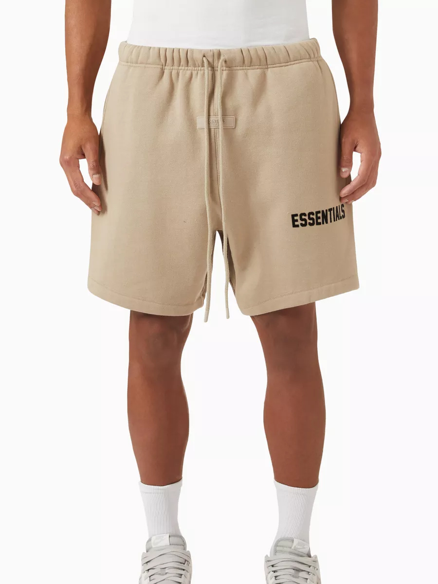 essentials dusty beige flocked logo short